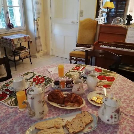 Bed and Breakfast Lolifan En Provence Brignoles Exterior foto